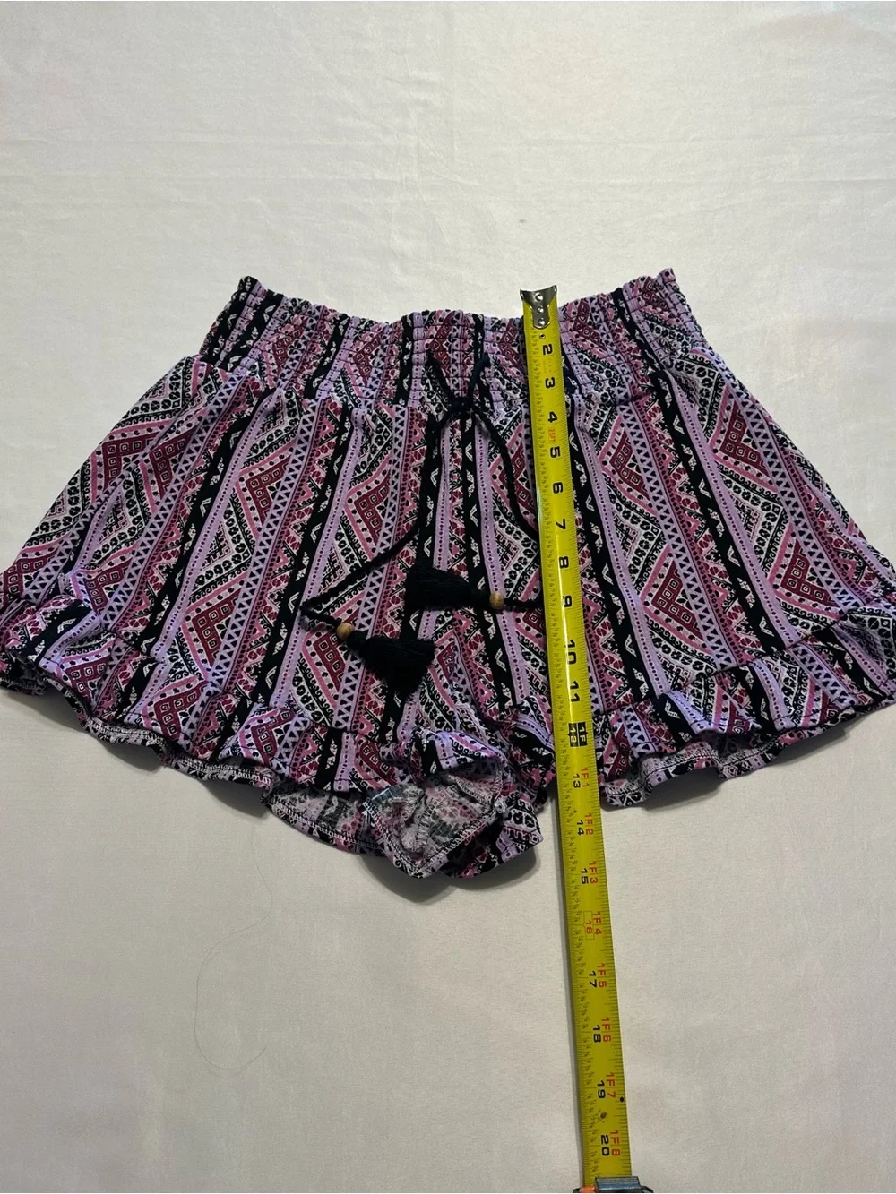 No Boundaries Pink and Black Geometric Ruffle Hem Shorts size small